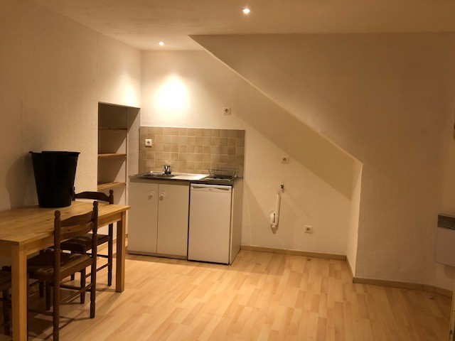 appartement 1 pièces - LA-CELLE