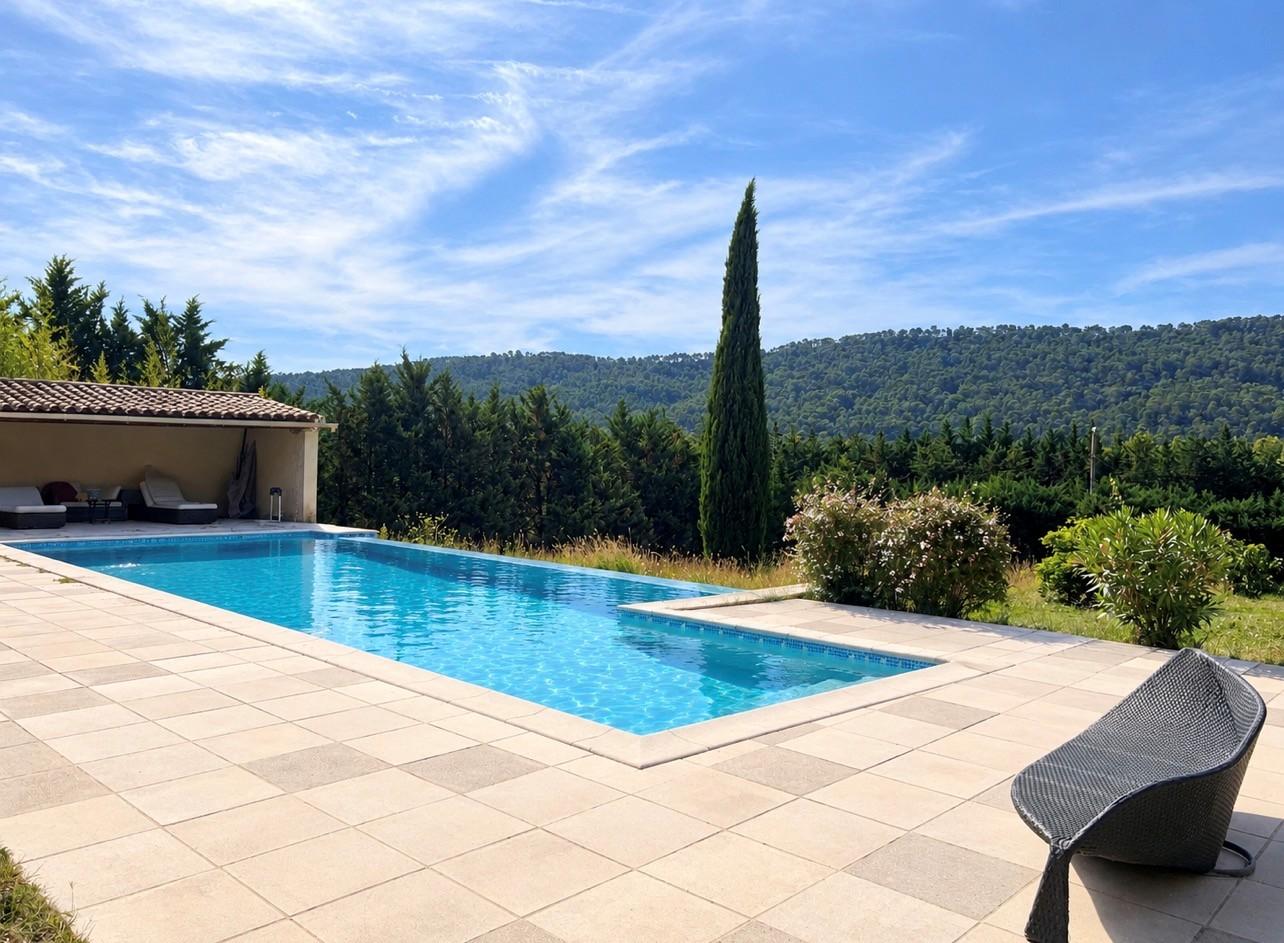 appartement 8 pièces - BRIGNOLES