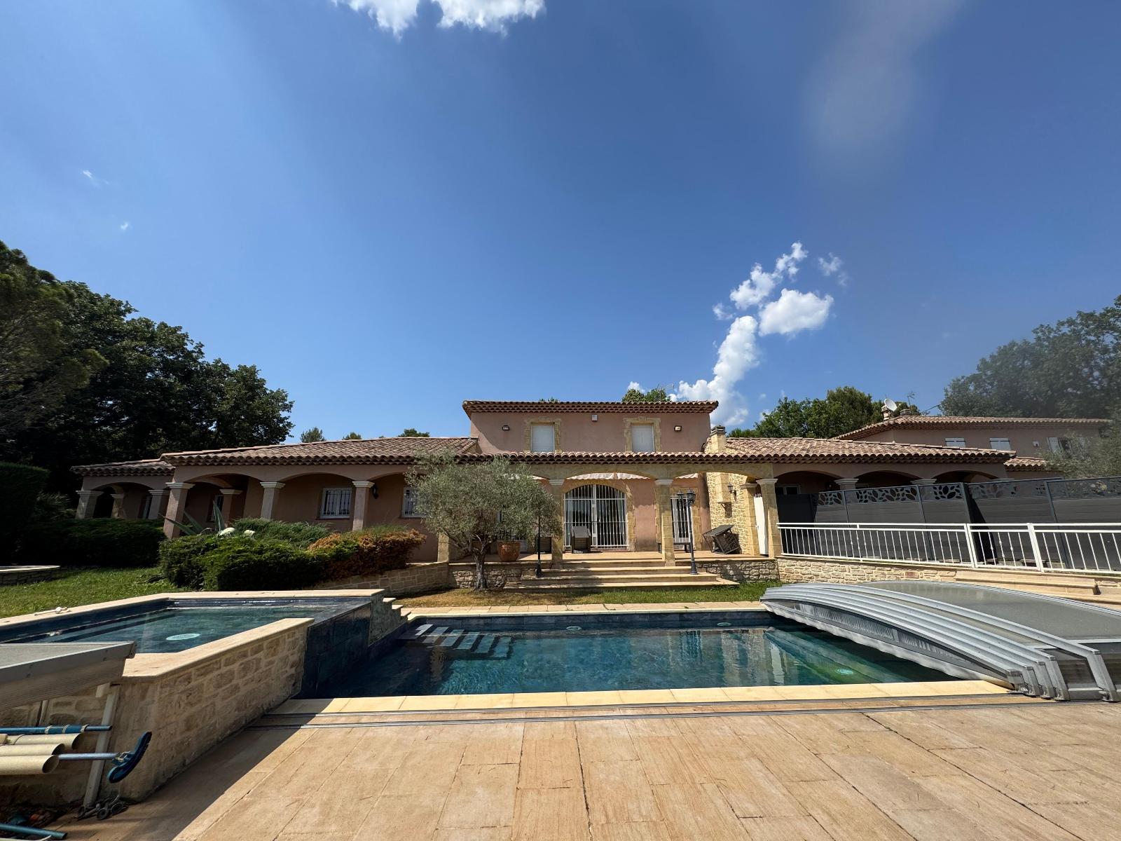 maison 0 pièces - ST-MAXIMIN-LA-STE-BAUME