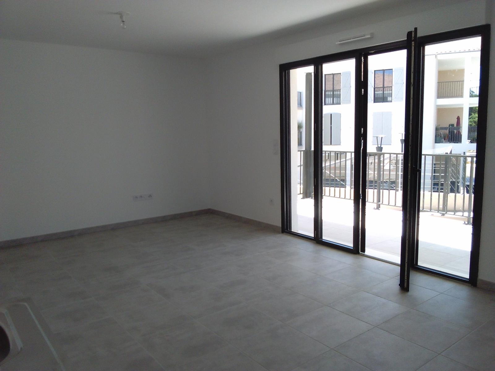 appartement 3 pièces - ST-MAXIMIN-LA-STE-BAUME