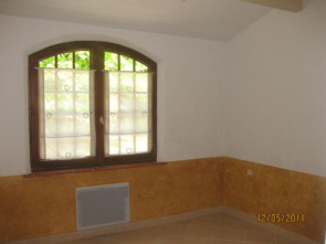 Appartement en Location à Sainte-anastasie-sur-issole / 2 pièces 34m2