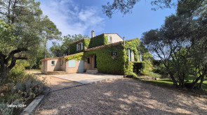 Maison en Location à St-maximin-la-ste-baume / 117m2