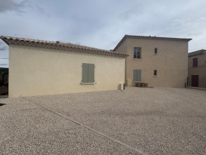 Appartement en Location à Pourrieres / 2 pièces 46m2