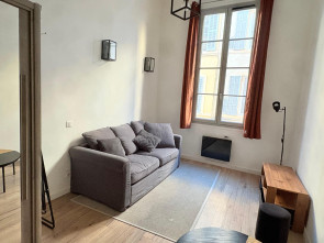 Appartement en Location à Aix-en-provence / 1 pièce 23m2