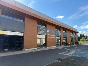 Boutique en Location à Brignoles / 215m2