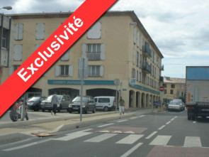 Parking en Location à Brignoles /  pièce 14m2