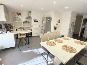 Appartement en Location à St-maximin-la-ste-baume / 3 pièces 53m2