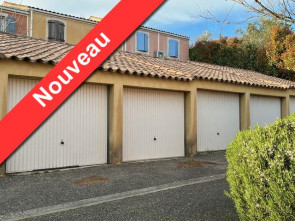 Parking en Location à Rocbaron /  pièce 14m2