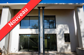 Villa en Location à St-maximin-la-ste-baume / 4 pièces 118m2